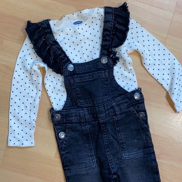 New Girls Overalls & Long Sleeved Shirt Bundle - Picture 3 of 16